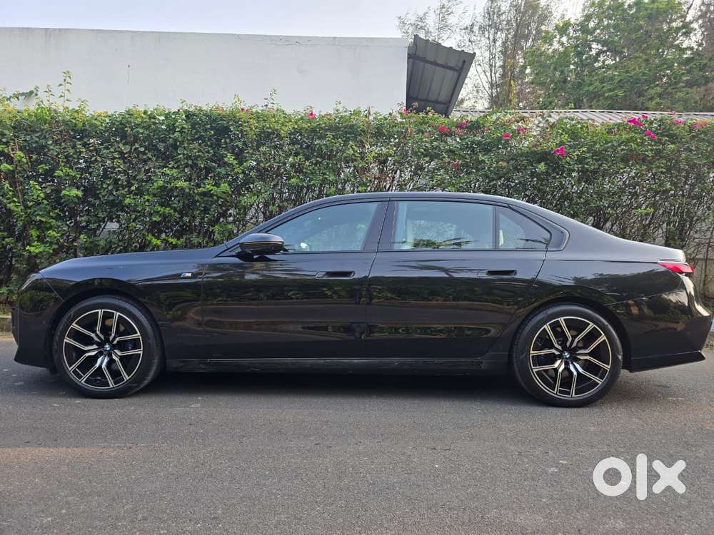 Bmw 7 Series 3.0 740i Sedan, 2023, Petrol