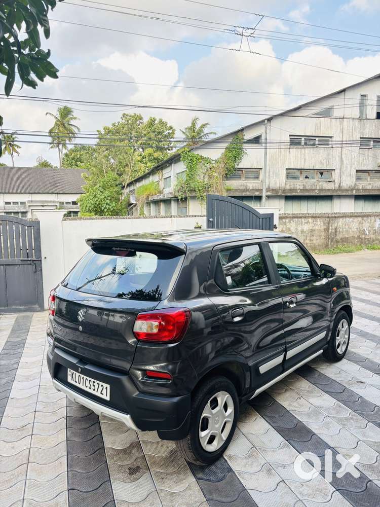 Maruti Suzuki S-presso Vxi Plus At, 2021, Petrol