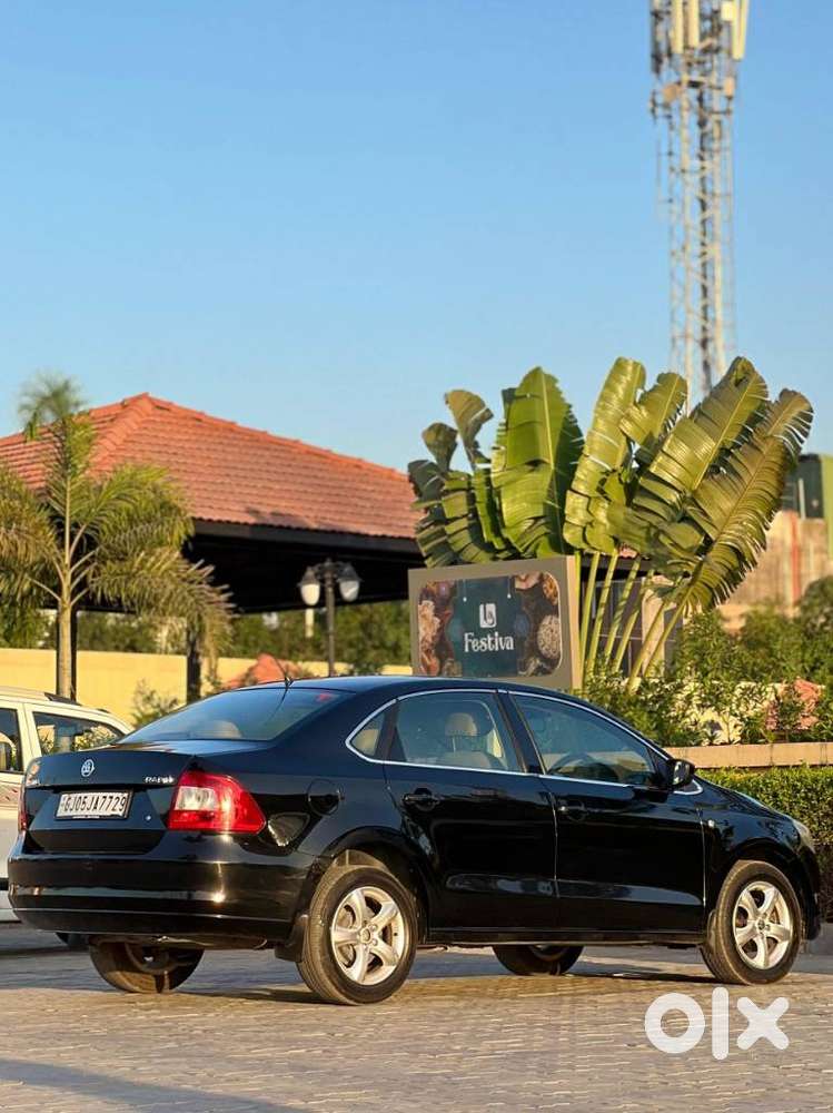 Skoda Rapid 1.5 Tdi Cr Elegance Plus, 2012, Diesel