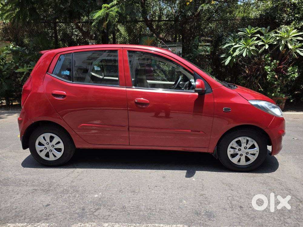 Hyundai I10 Sportz At, 2013, Petrol