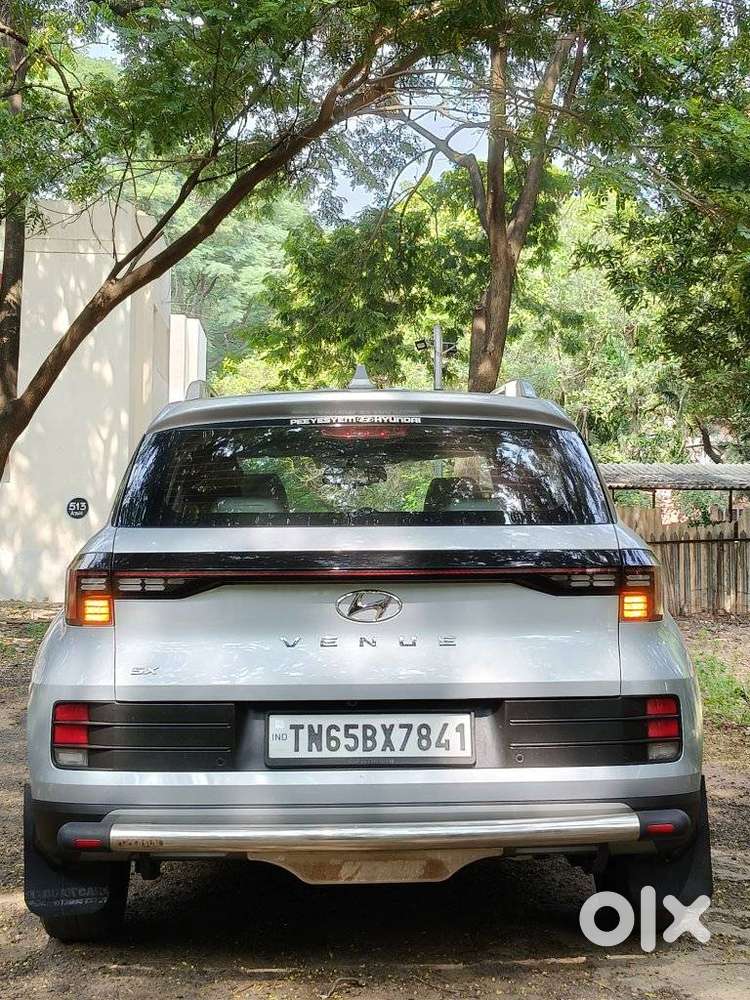 Hyundai Venue Sx Mt, 2022