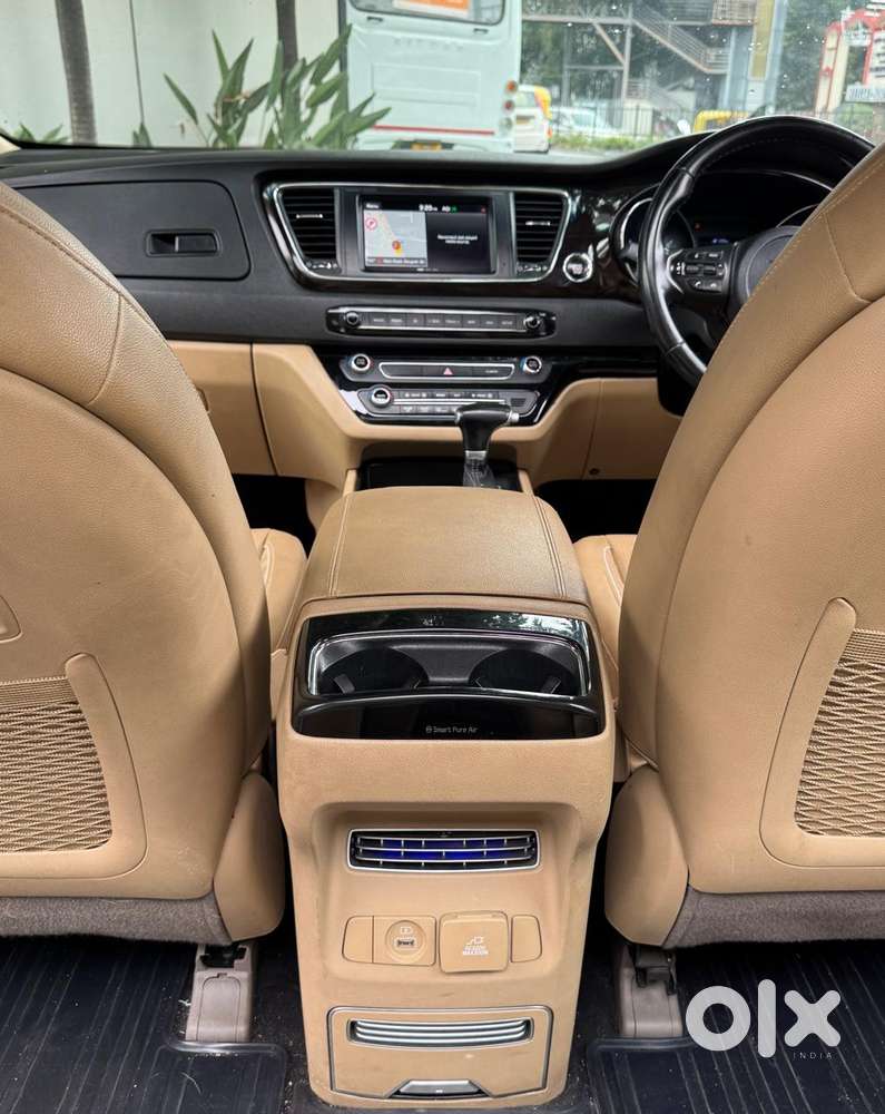 Kia Carnival Limousine Plus 7 Str, 2022, Diesel
