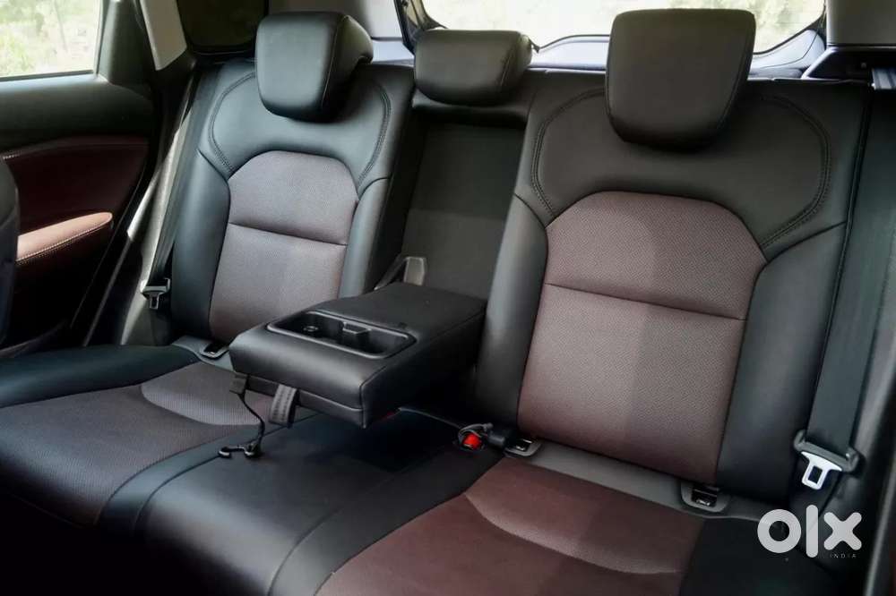 Maruti Suzuki Grand Vitara 1.5 Alpha Smart Hybrid At, 2024, Petrol