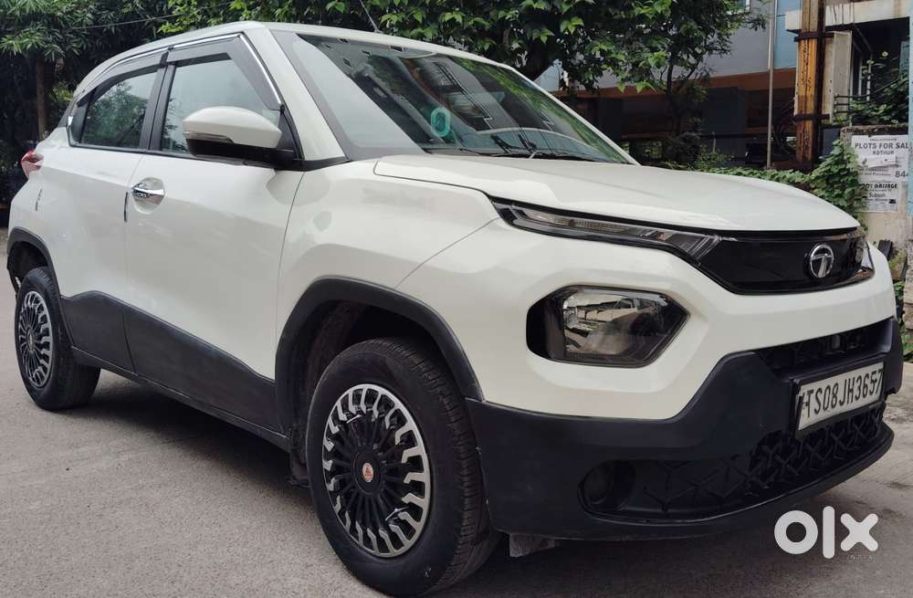 Tata Punch Adventure Amt, 2022, Petrol
