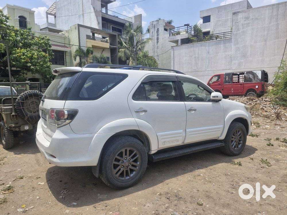 Toyota Fortuner 3.0 4x2 Automatic, 2013, Diesel