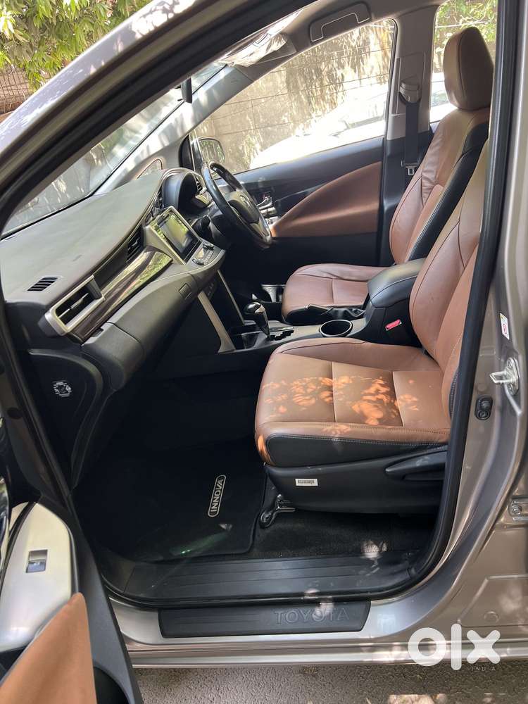 Toyota Innova Crysta 2.7 Zx At, 2017, Petrol