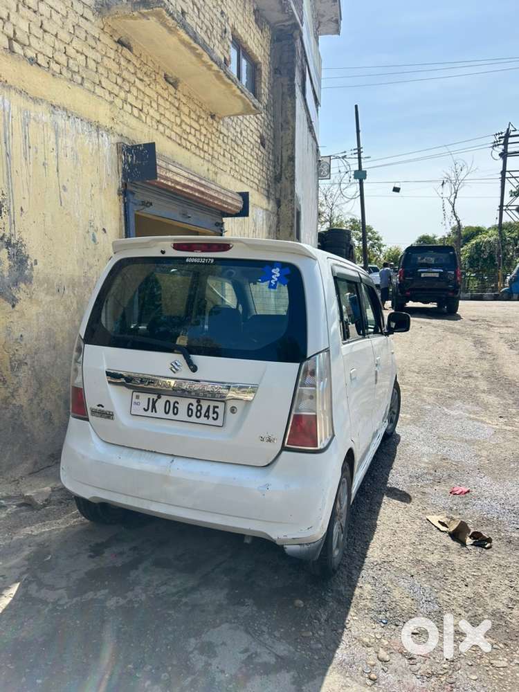 Maruti Suzuki Wagon R Stingray 2014 Petrol Well Maintained
