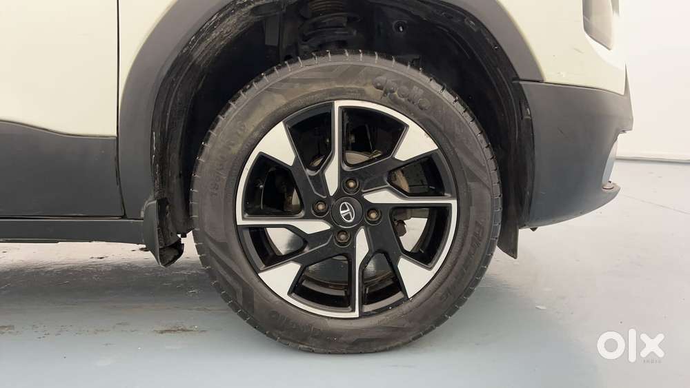 Tata Punch 1.2 Revotron Accomplished Dazzle Pack Mt, 2023, Petrol