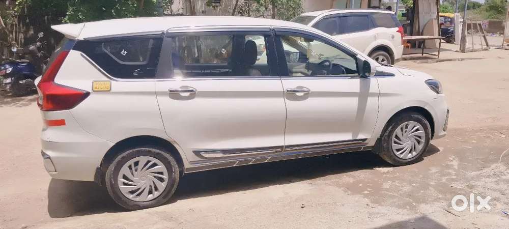 2022 Maruti Ertiga Vxi Cng 2nd Owner Car And 4 Tyer Brand New