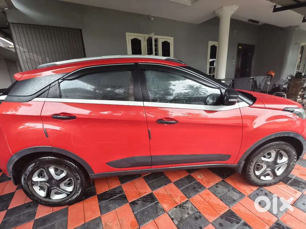 Tata Nexon Diesel 2020 December With Sunroof