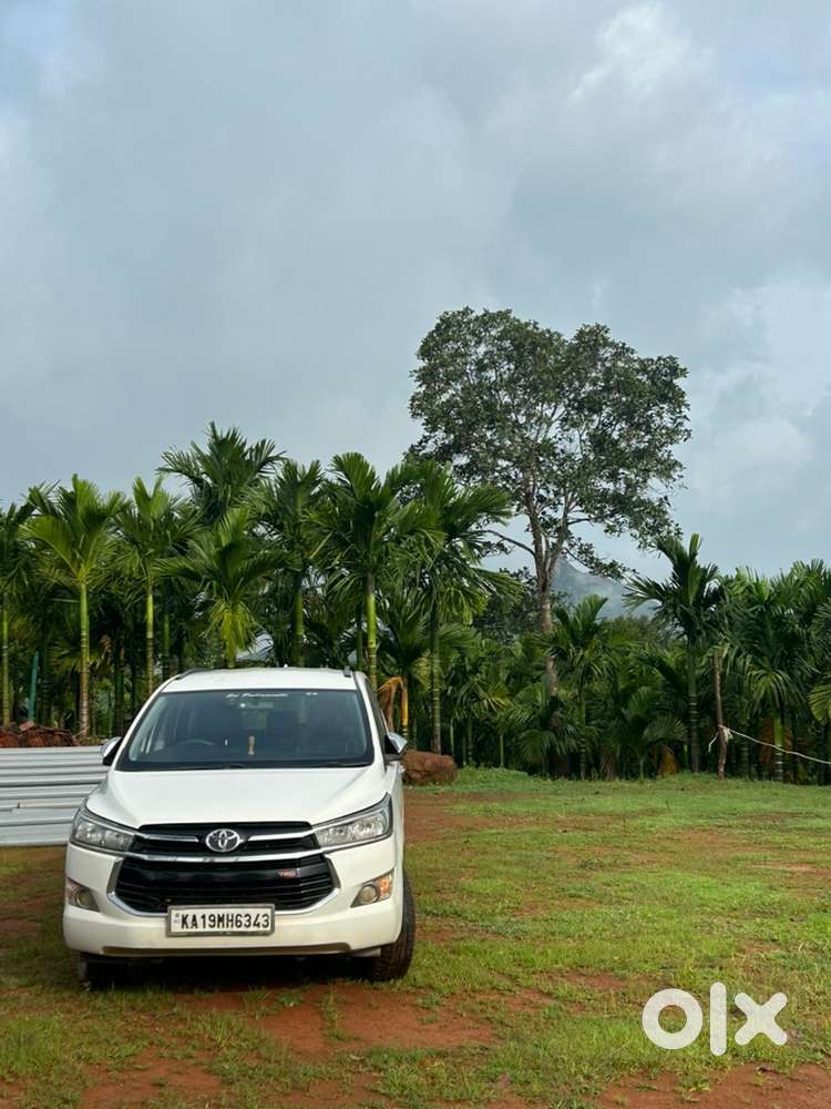 Toyota Innova Crysta 2017