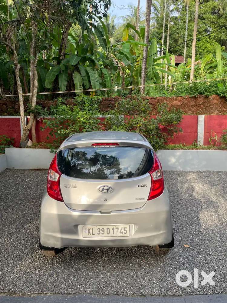 Hyundai Eon 2011 Petrol Well Maintained