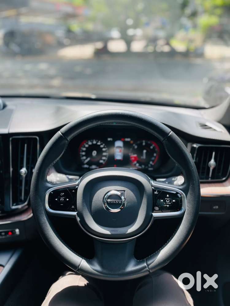 Volvo Xc60 D5 Awd Automatic, 2021