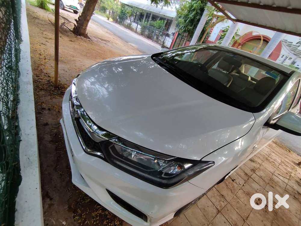 Brokers / Dealers Please Excuse - Honda City 2022 18.5k Km Single User