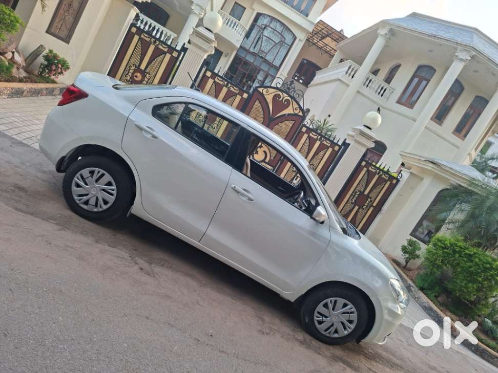 Maruti Suzuki Dzire 1.2 Vxi Cng, 2023, Petrol