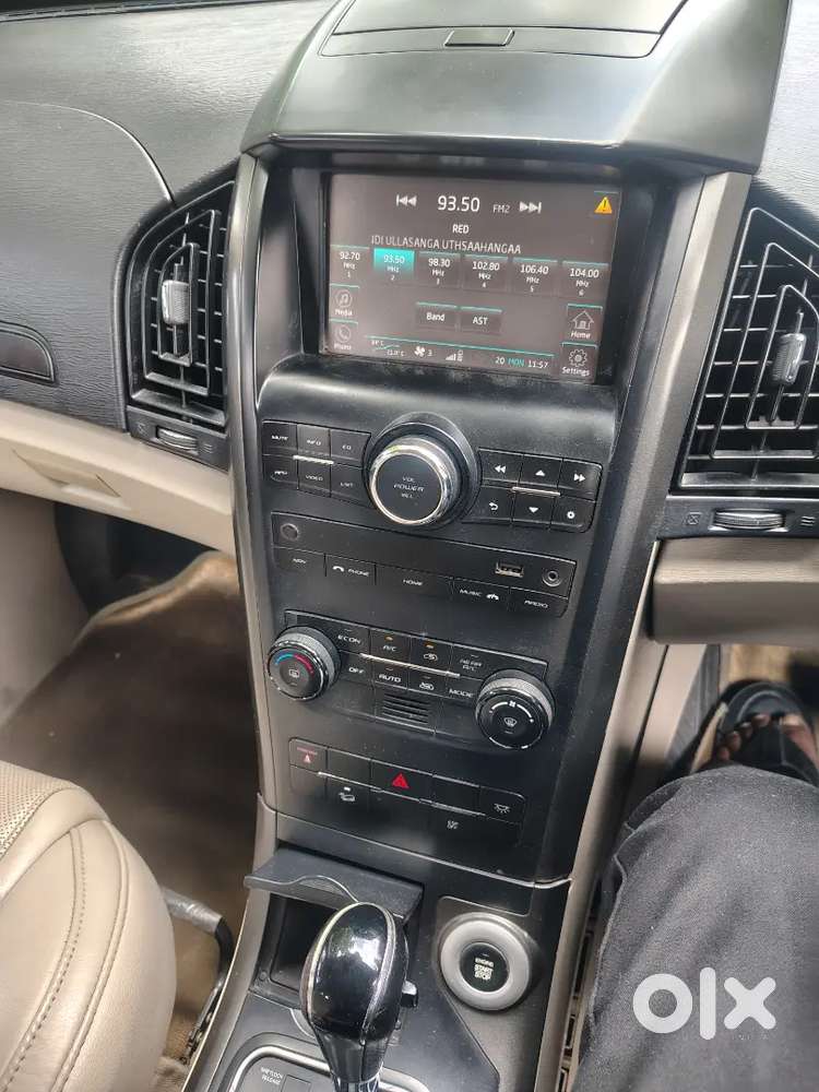 Mahindra Xuv500 Diesel 2017 No Sppiny And Cars24 I Already Done