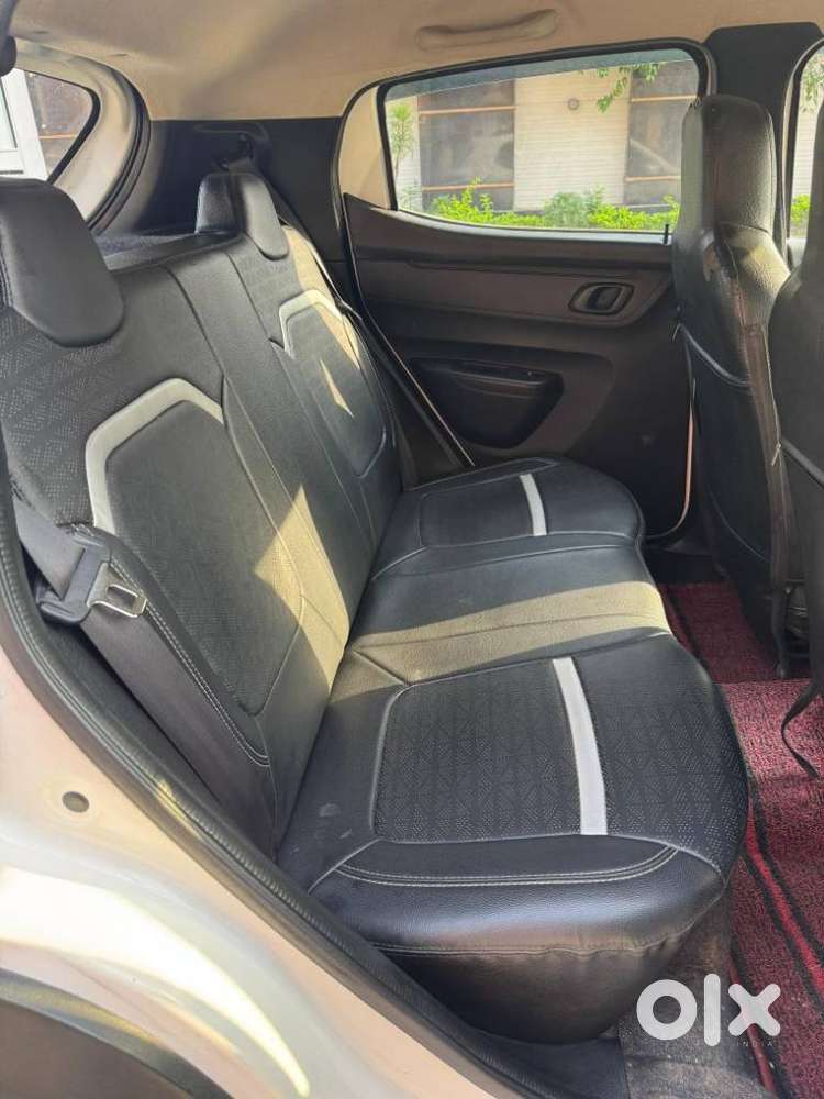Renault Kwid 1.0 Rxt (o) Easy-r, 2022, Petrol