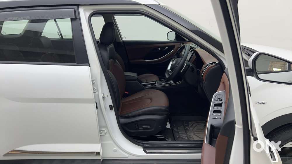 Hyundai Alcazar 2.0 Signature (o) Petrol At 6 Str, 2021, Petrol