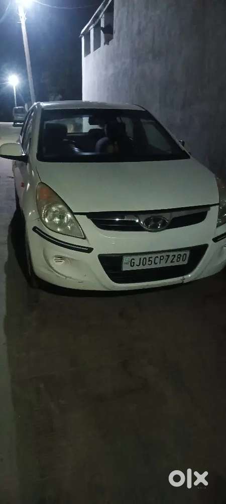 Hyundai I20 Asta 2011 Manual