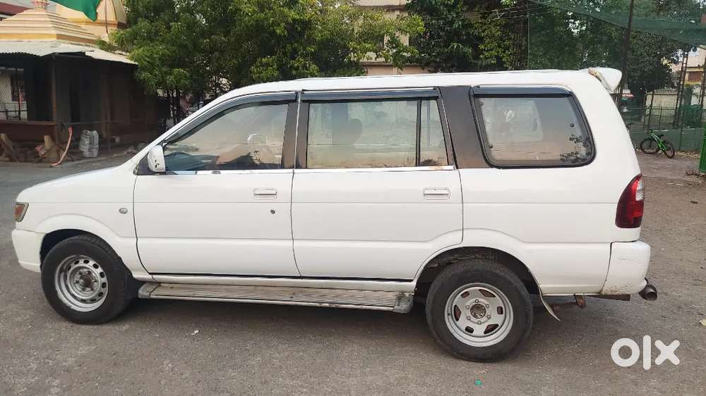 Chevrolet Tavera 9 Seater 2009