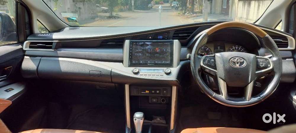 Toyota Innova Crysta