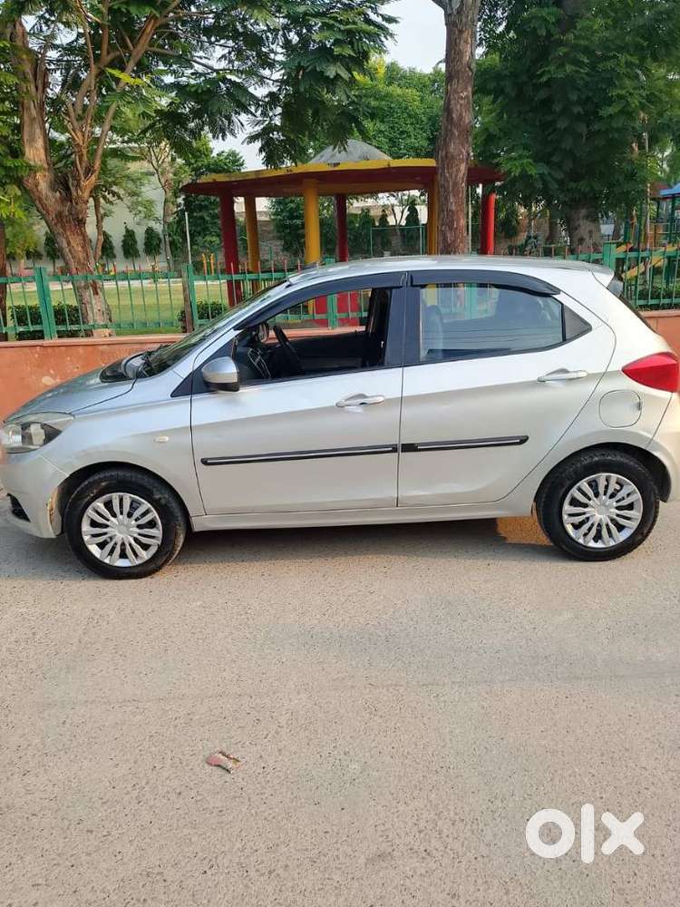 Tata Tiago 1.2 Revotron Xt (o), 2016, Petrol