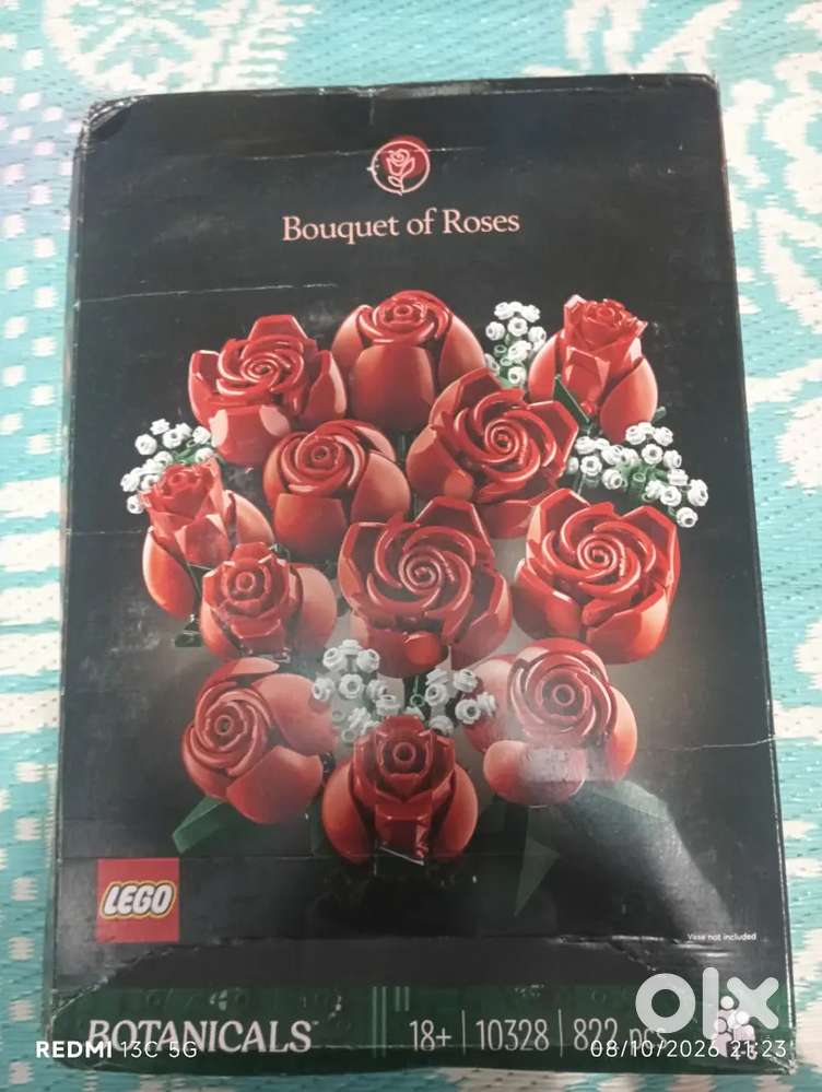 LEGO Botanicals Bouquet Fantasy Building Set of Roses Home Decor Flowe