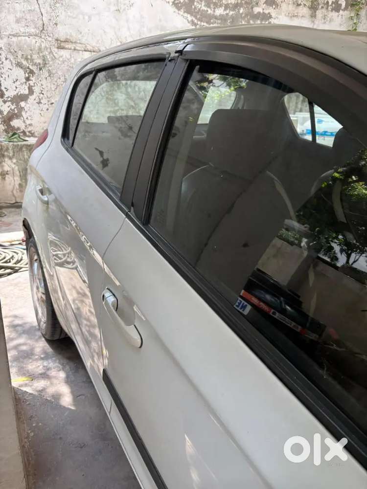 Hyundai I20 Active 2011 Diesel 120000 Km Driven