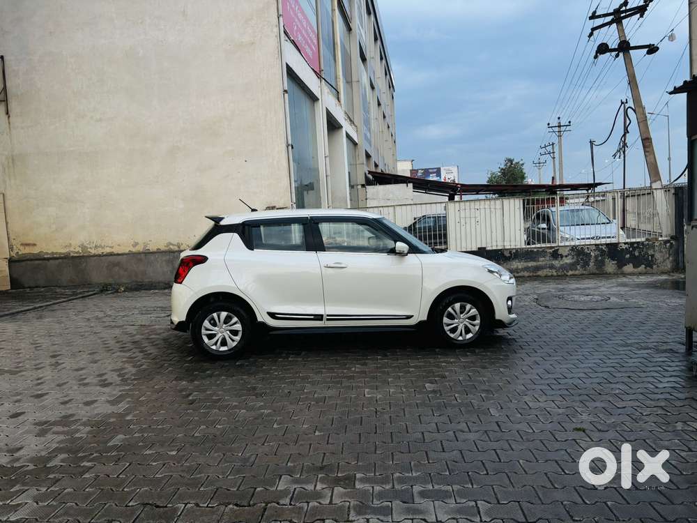 Maruti Suzuki Swift 1.2 Vxi (o), 2023, Petrol