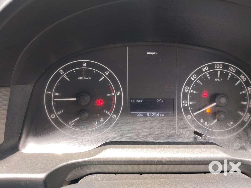 Toyota Innova Crysta 2.4 G Mt 7 Str, 2022, Diesel