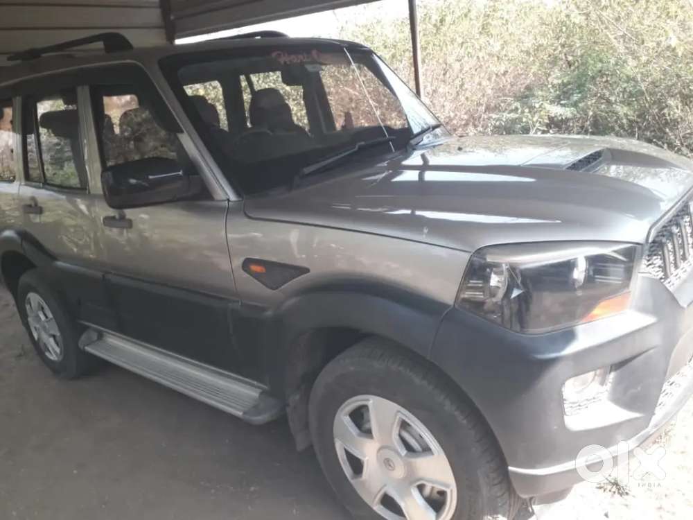 Mahindra Scorpio 2016