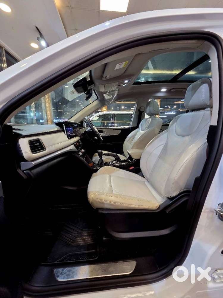 Mahindra Xuv700 2.2 Ax 7 Diesel Mt Str, 2024, Diesel