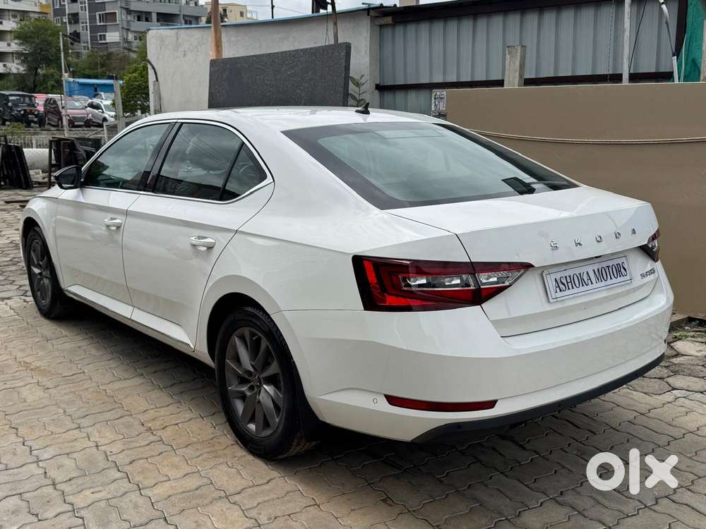 Skoda Superb L&k 2.0 Tdi At, 2018, Diesel