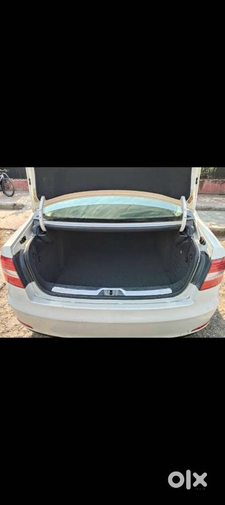 Skoda Superb 1.8 Elegance Tsi At, 2016, Petrol