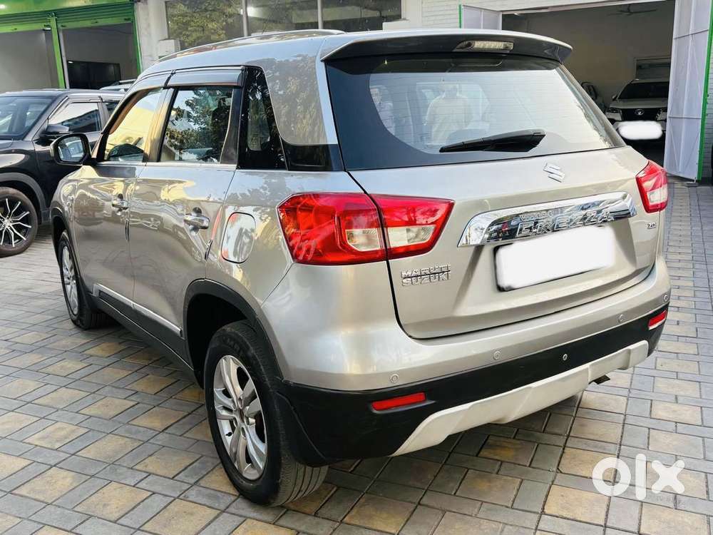 Maruti Suzuki Vitara Brezza Zdi+ Dual Tone Mt, 2016, Diesel