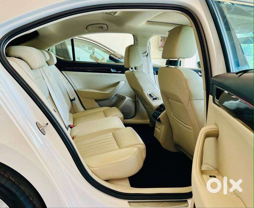 Skoda Superb 2.0 L&k Tsi At, 2019, Petrol