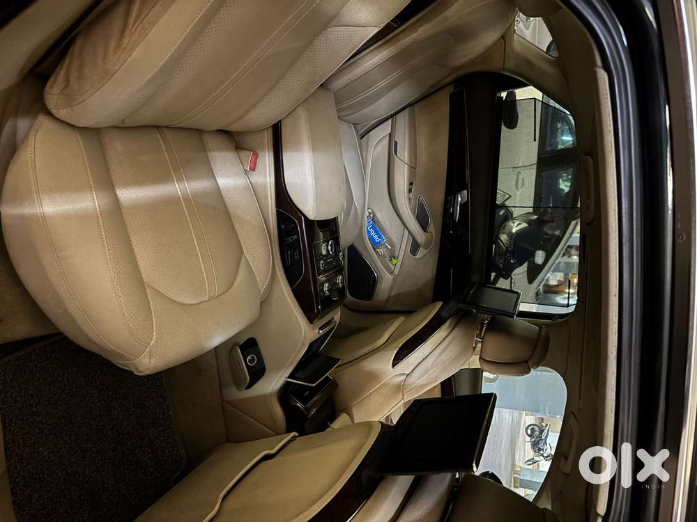 Audi A8 Luxury Sedan  Excellent Condition  2nd Owner