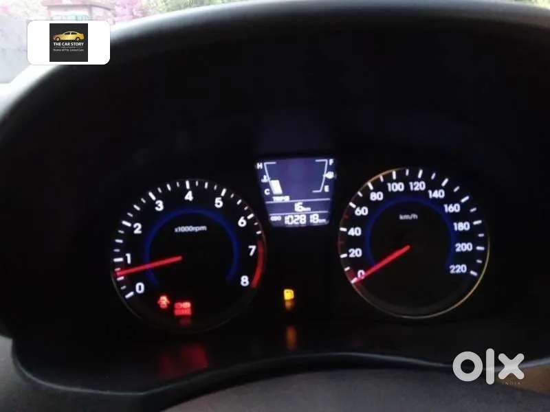 Hyundai Verna Fluidic 1.6 Vtvt Sx, 2015, Petrol