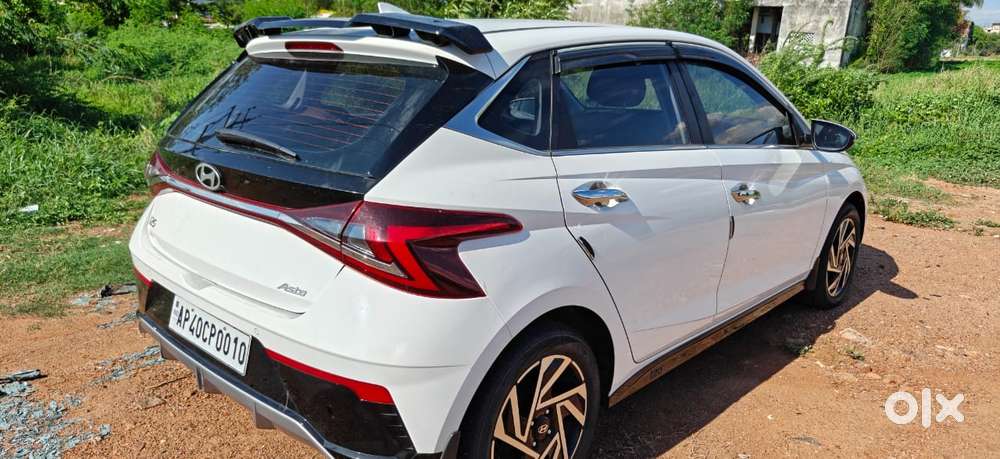 Hyundai New I20 1.2 Asta (o) Mt Dual Tone, 2024, Petrol