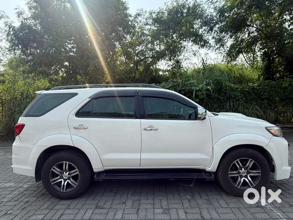 Toyota Fortuner Diesel Manual 2011