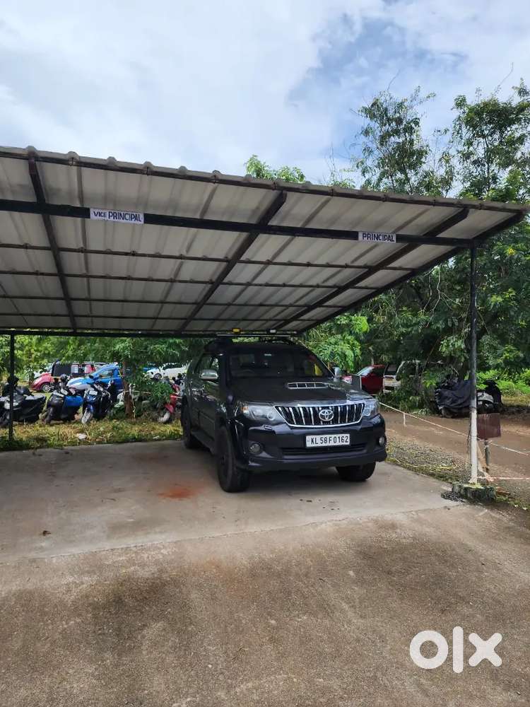 Toyota Fortuner 4 X 4 Manual Transmission