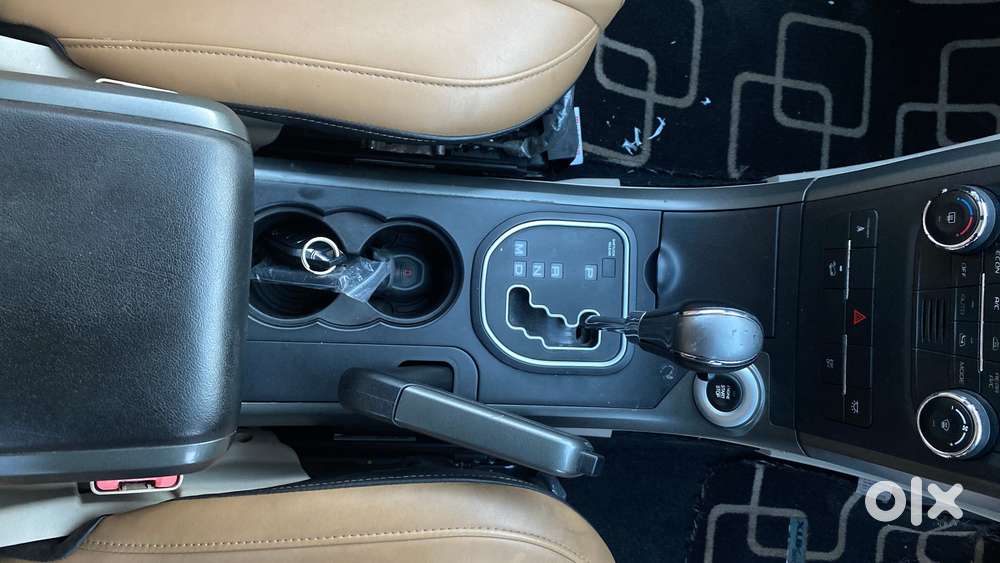 Mahindra Xuv500 At G 2.2 Mhwak, 2017, Petrol