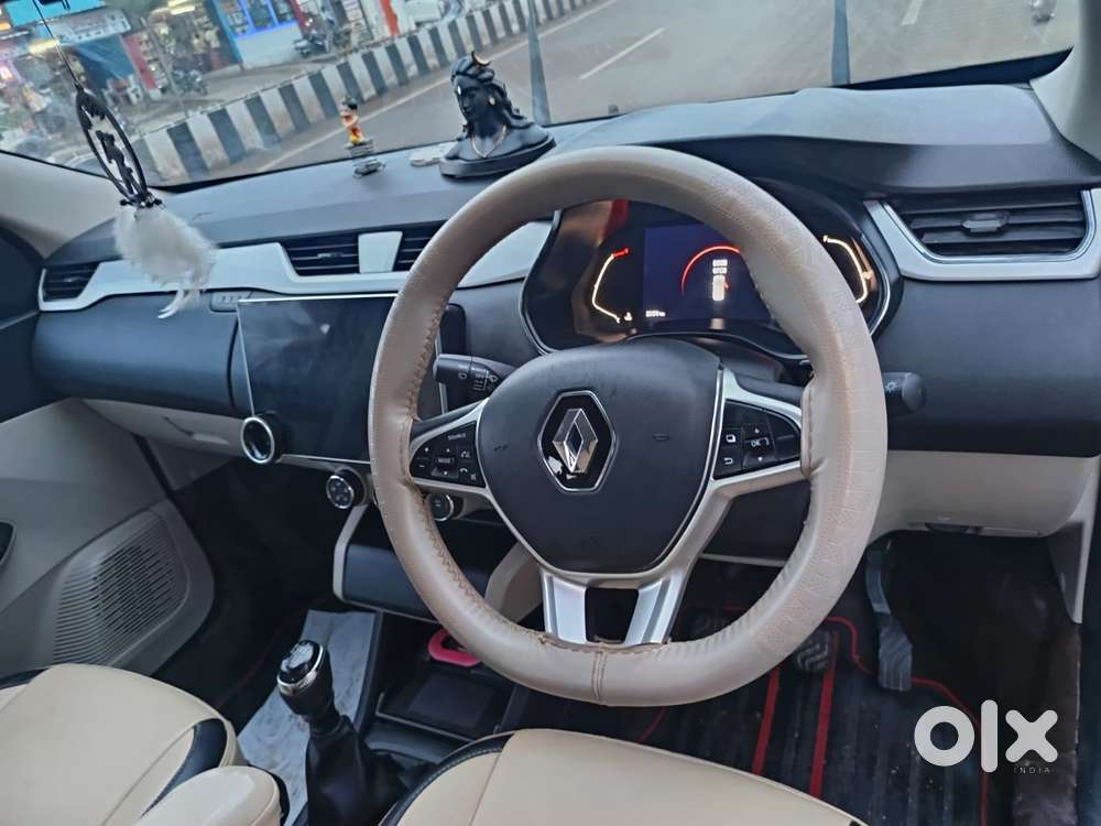 Renault Triber Rxz, 2024, Petrol