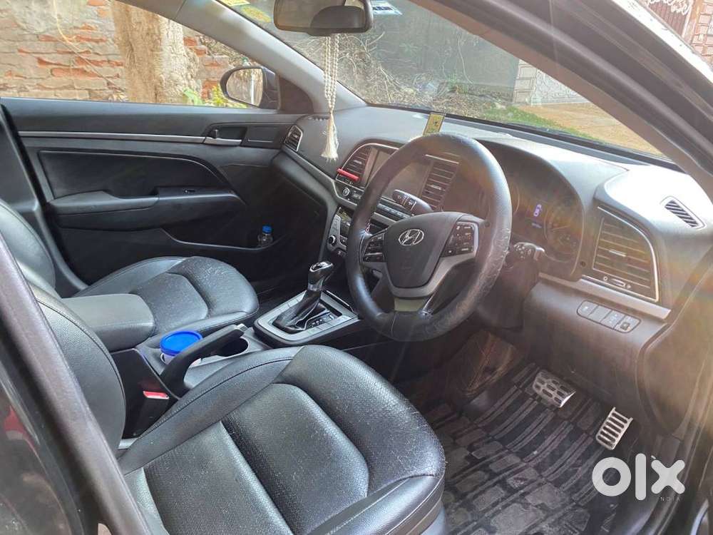 Hyundai Elantra Top Model 2032 Rc