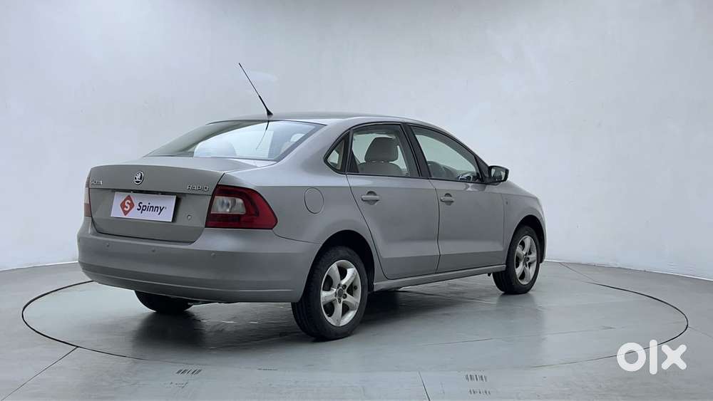 Skoda Rapid 1.6 Mpi Elegance, 2014, Petrol