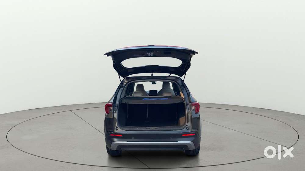 Honda Elevate V Mt, 2024, Petrol