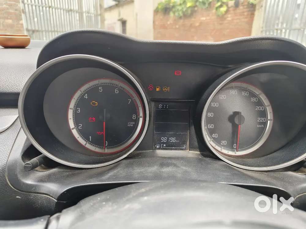 Maruti Suzuki Swift 2019 Vxi Abs