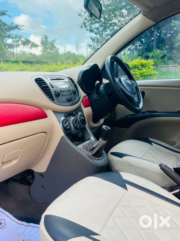 Hyundai I10 Sportz 2011