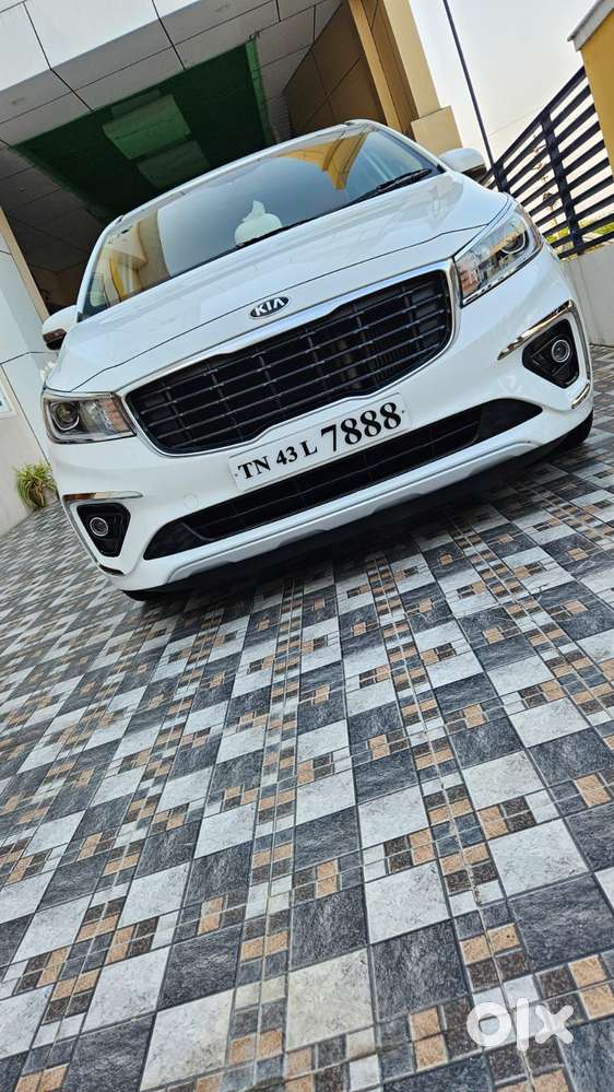 Kia Carnival Premium, 2021, Diesel