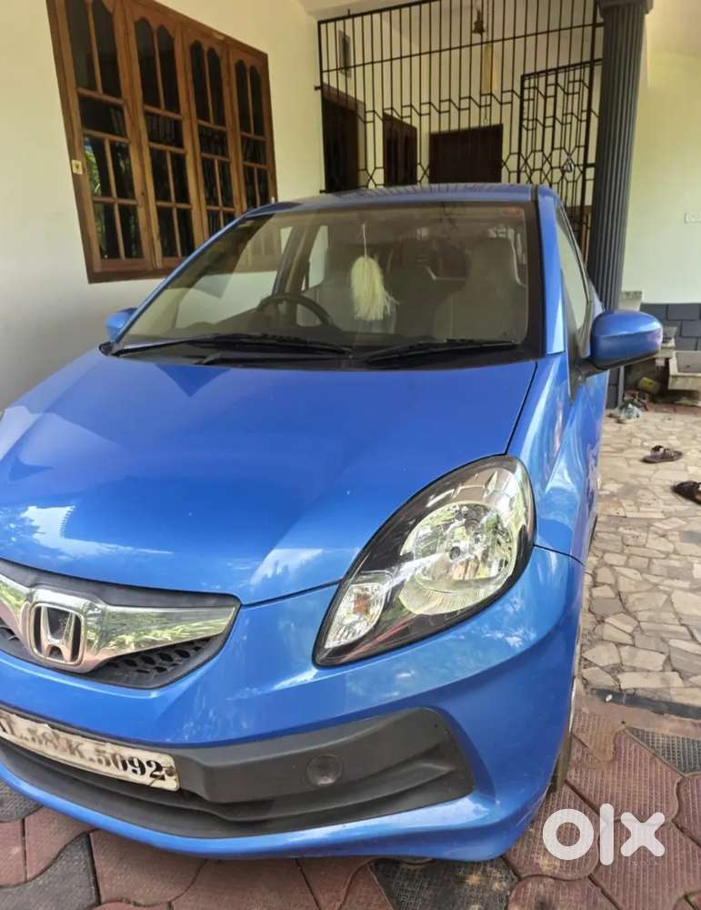 Honda Brio Petrol Manual 2013(2.75 Lac)